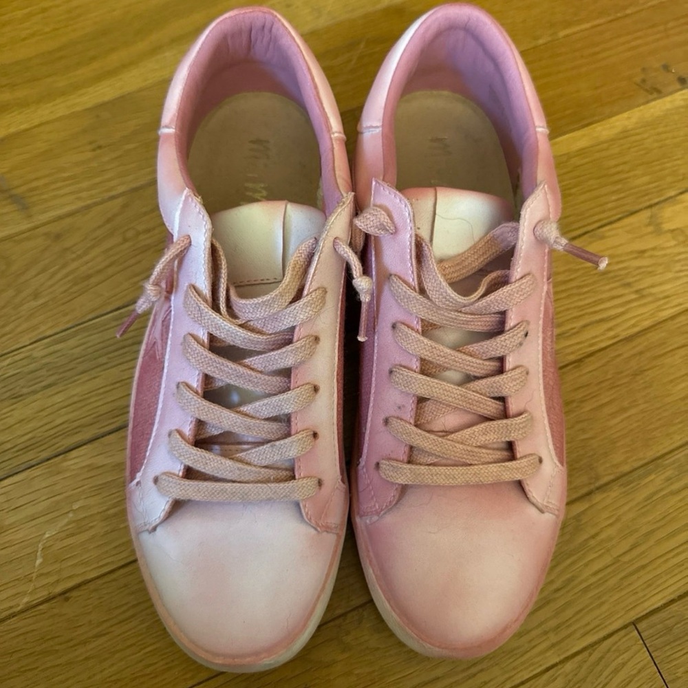Mi.iM Pink Lace-Up Women's Athletic Sneakers